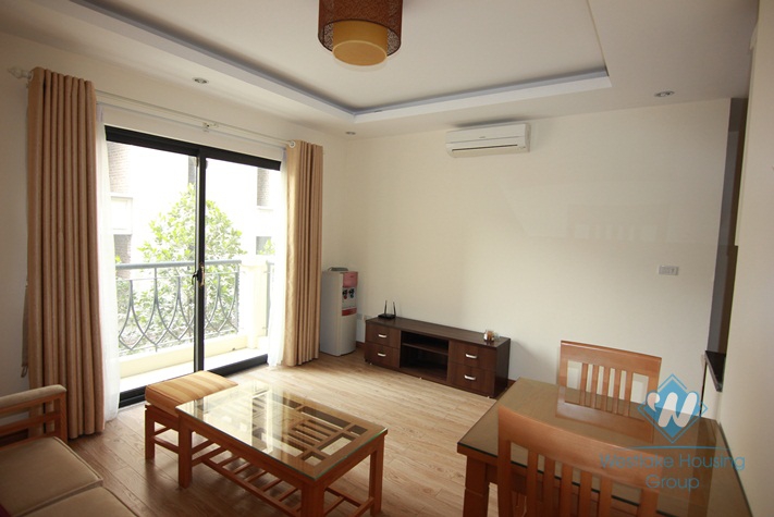 Bright and airy serviced apartment for rent in Au Co alley, Tay Ho, Hanoi